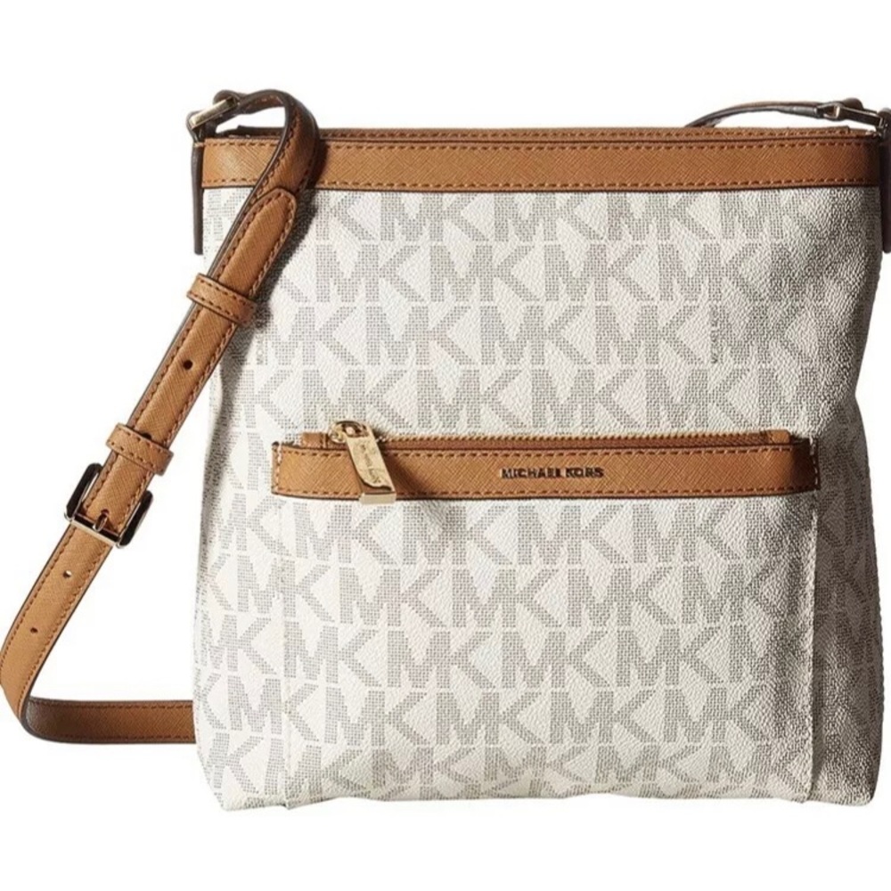NWT Michael Kors Vanilla Messenger Bag